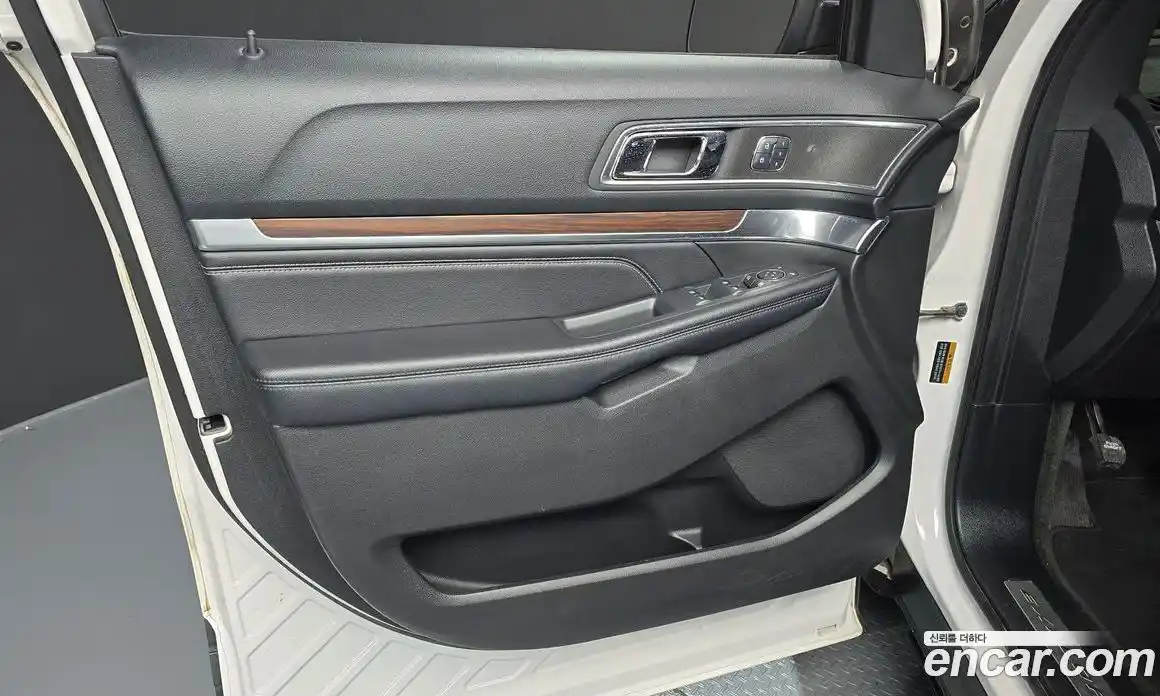 Ford Explorer 2017 2.3 гидро в Москве № 2133431, фото 14