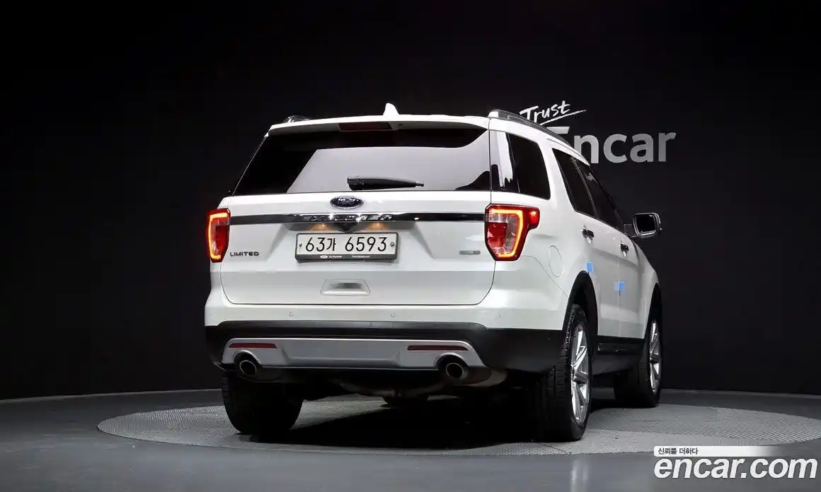 Ford Explorer 2017 2.3 гидро в Москве № 2133431, фото 4