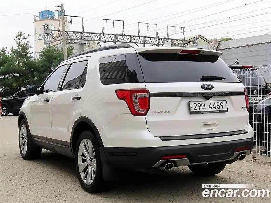 Ford Explorer 2019 3.5 гидро в Москве № 2133642, фото 3