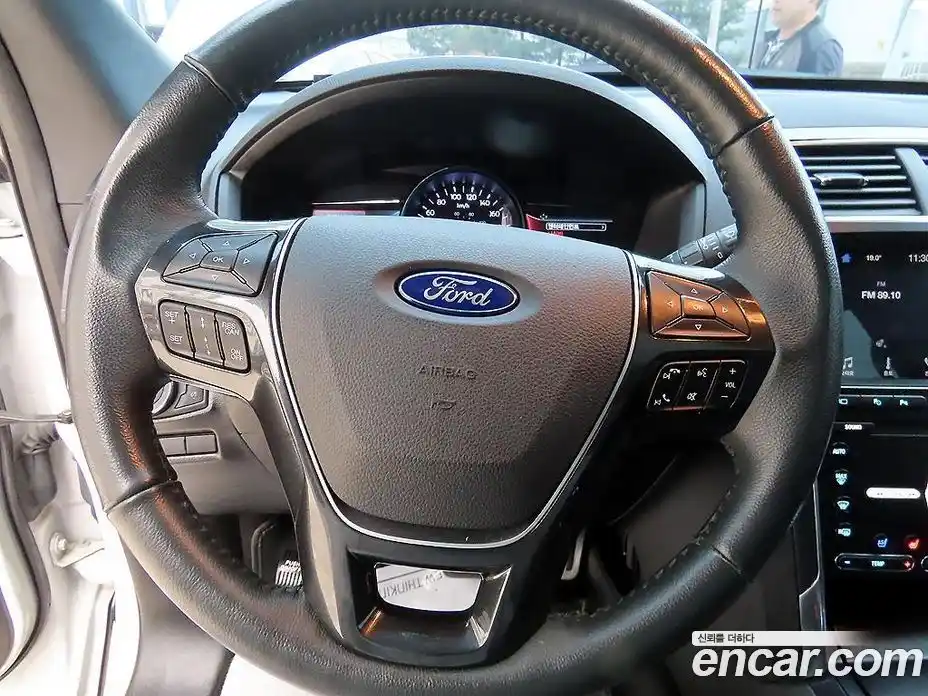 Ford Explorer 2019 3.5 гидро в Москве № 2133642, фото 8