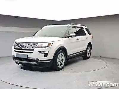 Ford Explorer 2.3 Limited 4WD 5th