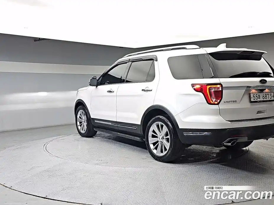 Ford Explorer 2019 2.3 гидро в Москве № 2133648, фото 4