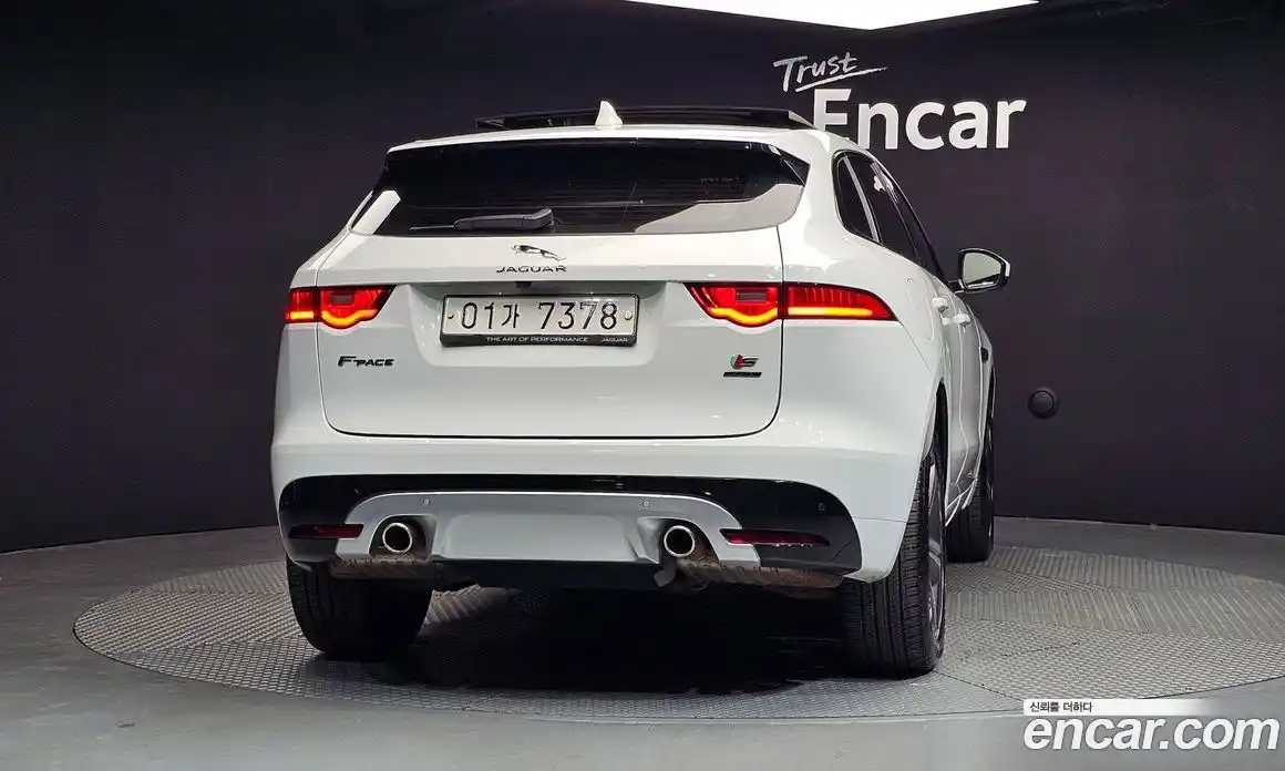 Jaguar F-Pace 2017 3.0 гидро в Москве № 2133874, фото 4