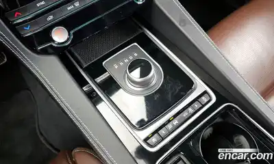 Jaguar F-Pace 2017 3.0 гидро в Москве № 2133874, миниатюра 9