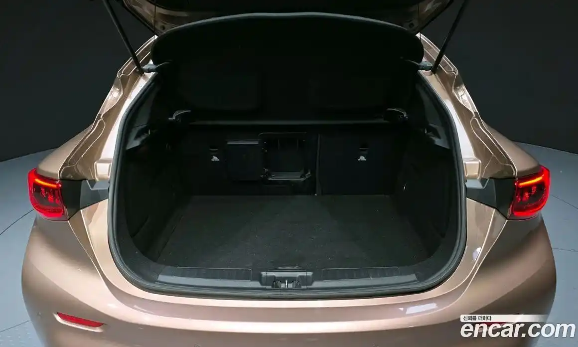 Infiniti Q30 2017 2.0 гидро в Москве № 2134025, фото 26