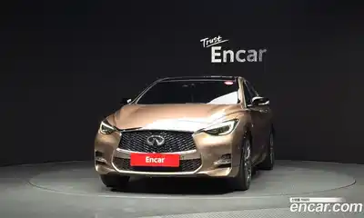 Infiniti Q30 2017 2.0 гидро в Москве № 2134025, миниатюра 3