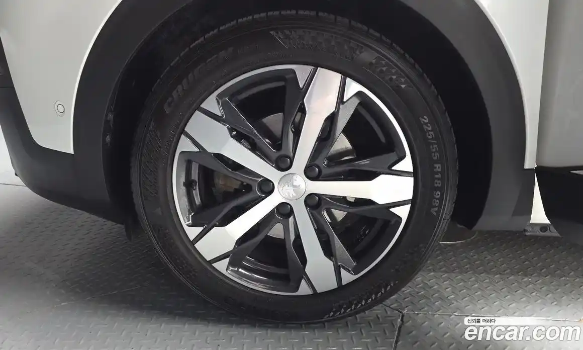 Peugeot 3008 2019 1.5 гидро в Москве, фото 5