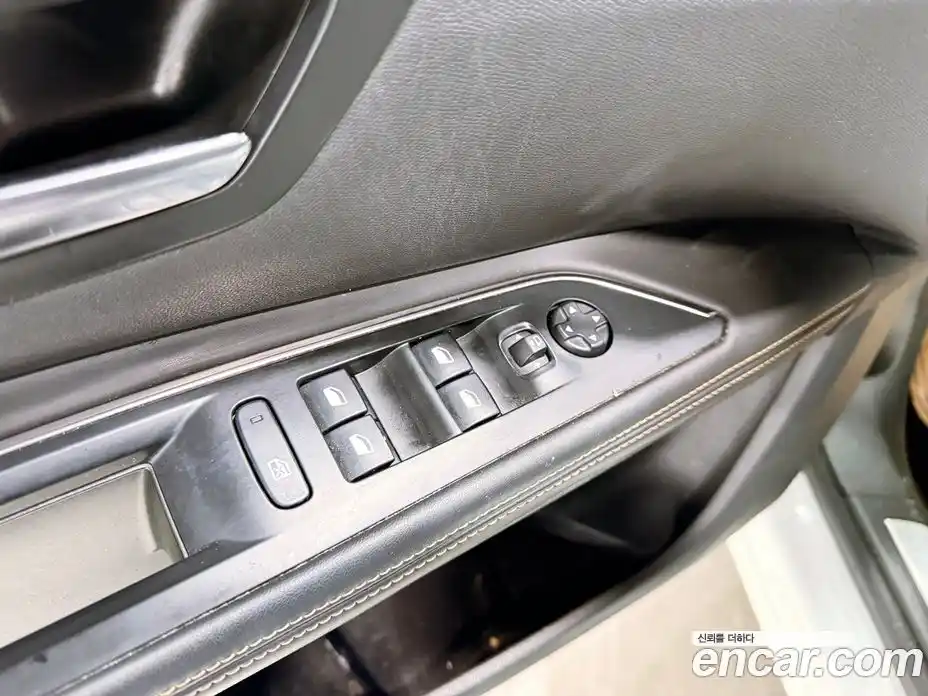 Peugeot 5008 2019 1.5 гидро в Москве, фото 7