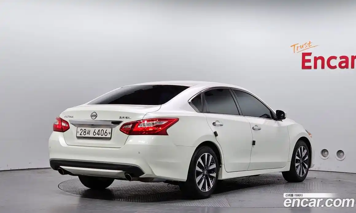 Nissan Altima 2017 2.5 гидро в Москве № 2134348, фото 2