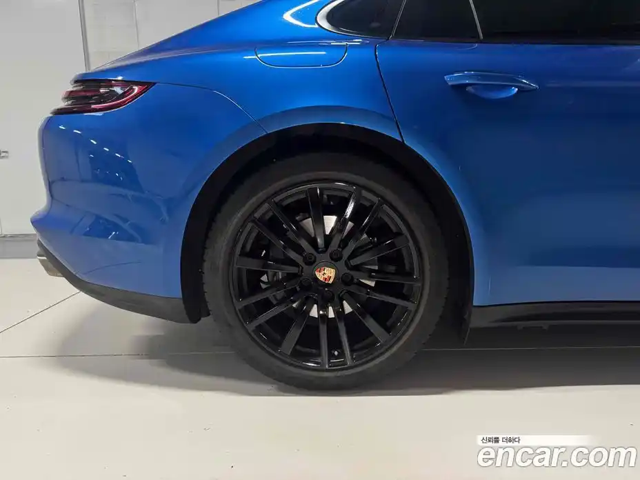Porsche Panamera 2018 3.0 гидро в Москве № 892776, фото 4