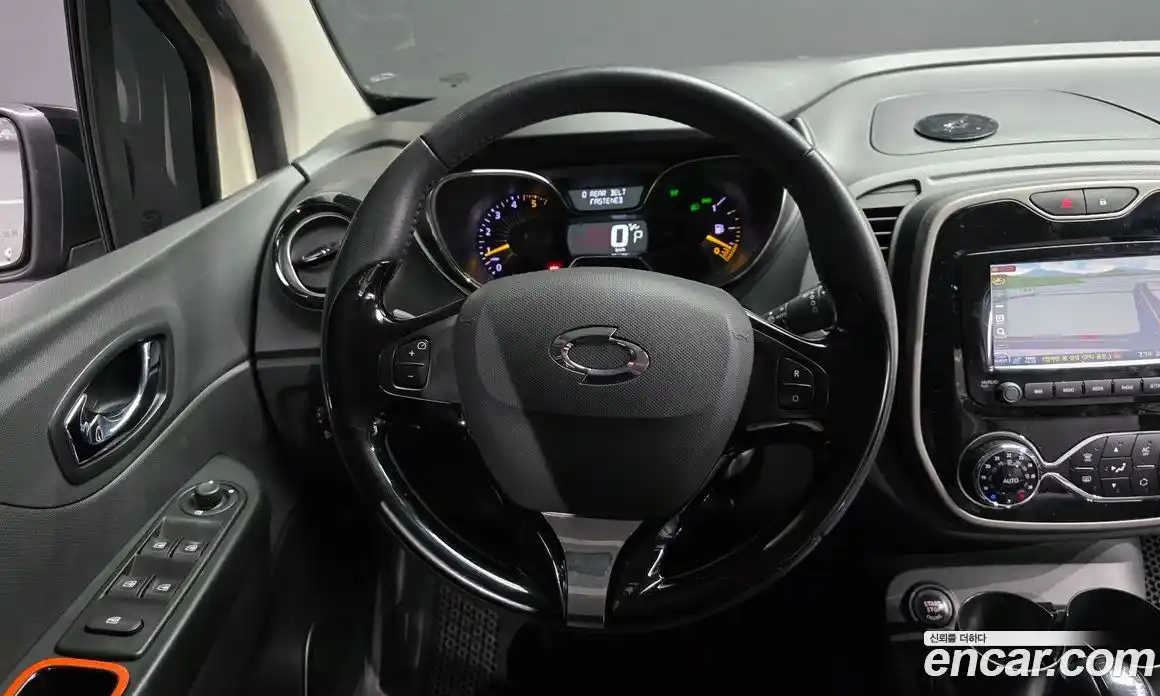 Renault QM3 2015 1.5 гидро в Москве № 106739, фото 13