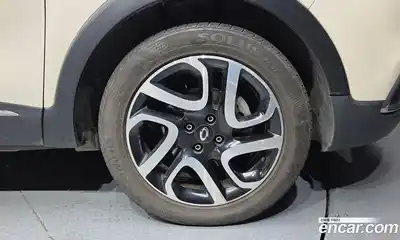 Renault QM3 2015 1.5 гидро в Москве № 106739, миниатюра 5