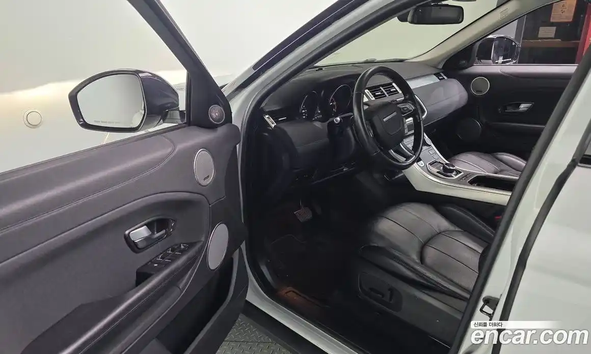 Land Rover Range-Rover Evoque 2019 2.0 гидро в Москве, фото 11
