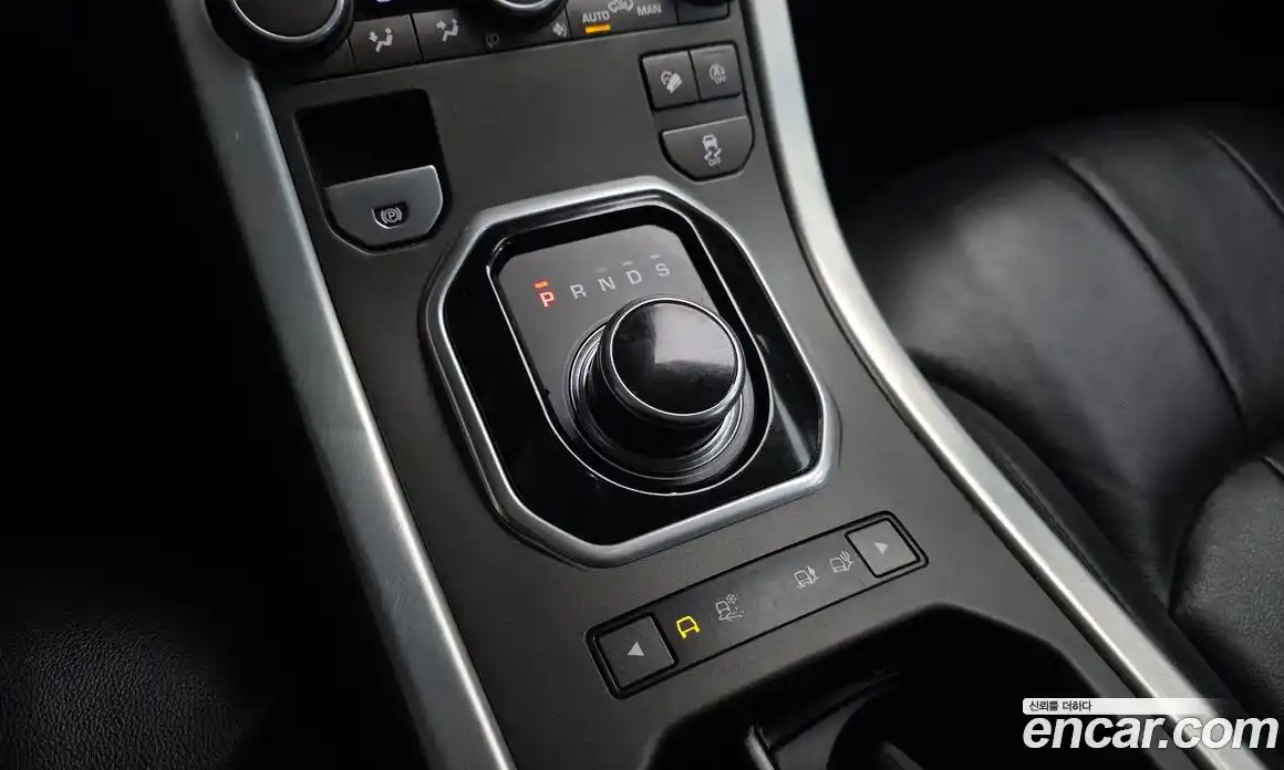 Land Rover Range-Rover Evoque 2019 2.0 гидро в Москве, фото 9