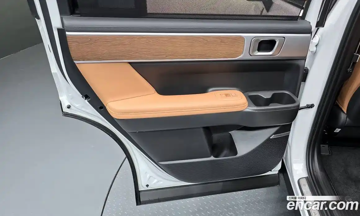 Hyundai Santa Fe 2025 1.6 гидро в Москве, фото 15