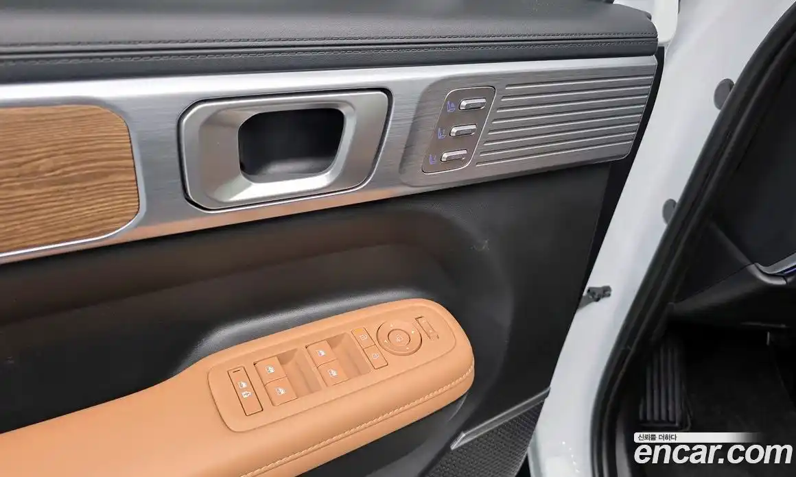 Hyundai Santa Fe 2025 1.6 гидро в Москве, фото 27