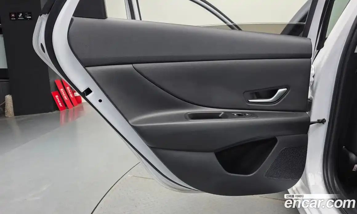 Hyundai Avante 2022 1.6 гидро в Москве, фото 15