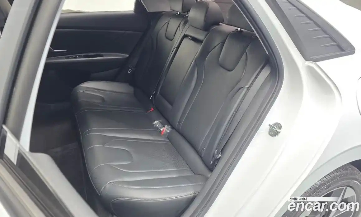 Hyundai Avante 2022 1.6 гидро в Москве, фото 16