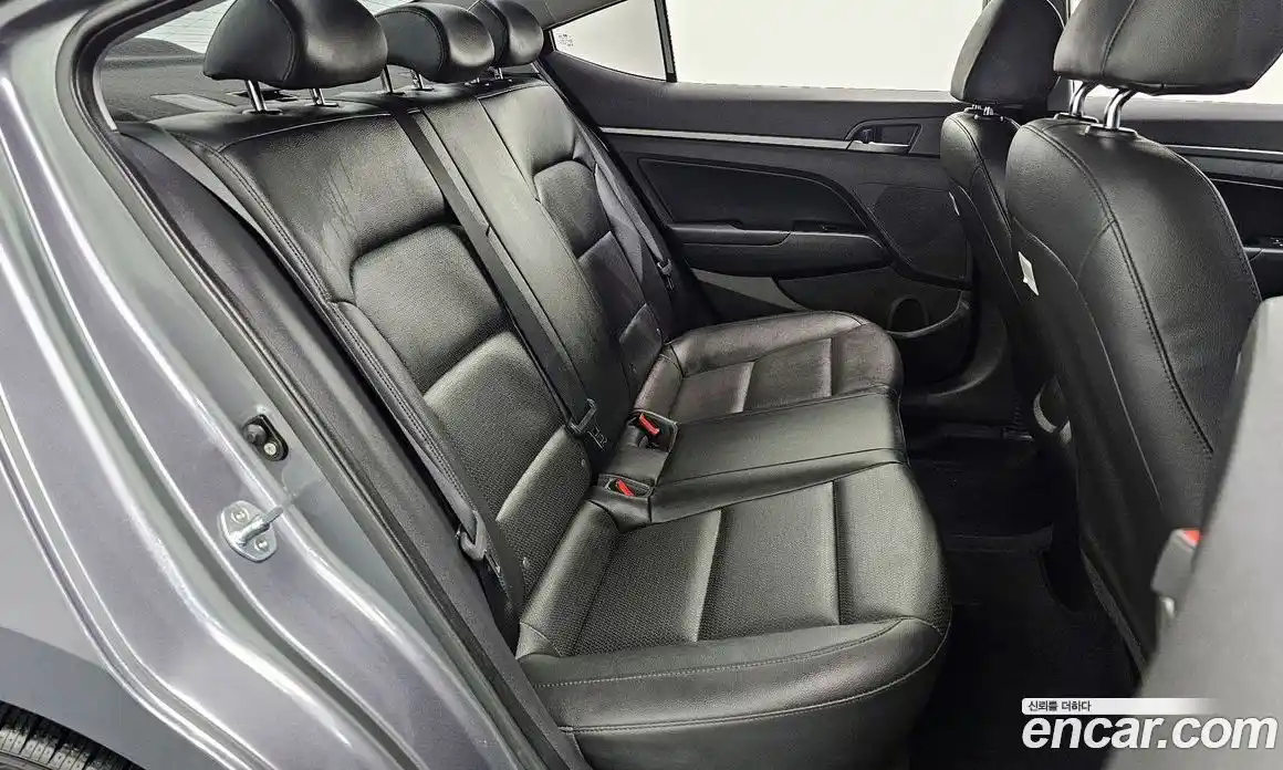Hyundai Avante 2018 1.6 гидро в Москве № 2123233, фото 17