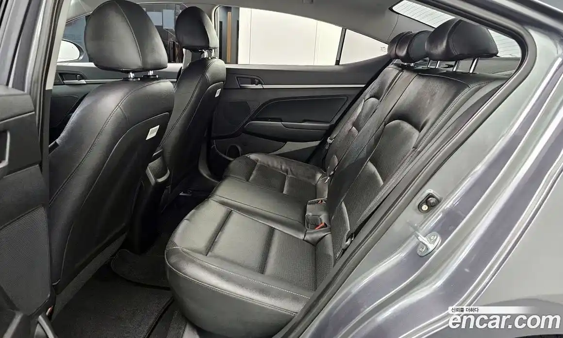 Hyundai Avante 2018 1.6 гидро в Москве № 2123233, фото 18