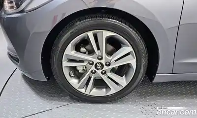 Hyundai Avante 2018 1.6 гидро в Москве № 2123233, миниатюра 5