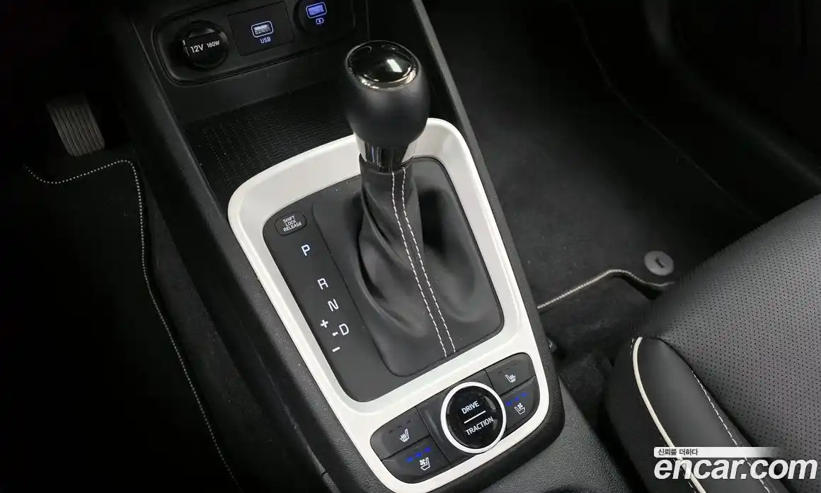 Hyundai Venue 2021 1.6 гидро в Москве № 2123428, фото 12