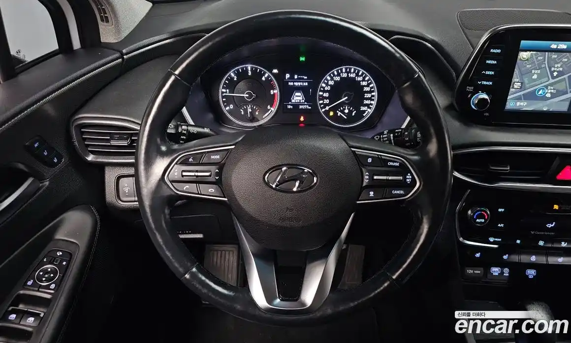 Hyundai Santa Fe 2019 2.0 гидро в Москве, фото 18