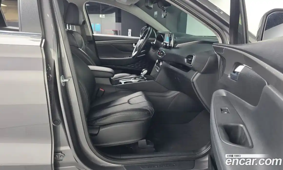 Hyundai Santa Fe 2019 2.0 гидро в Москве, фото 17