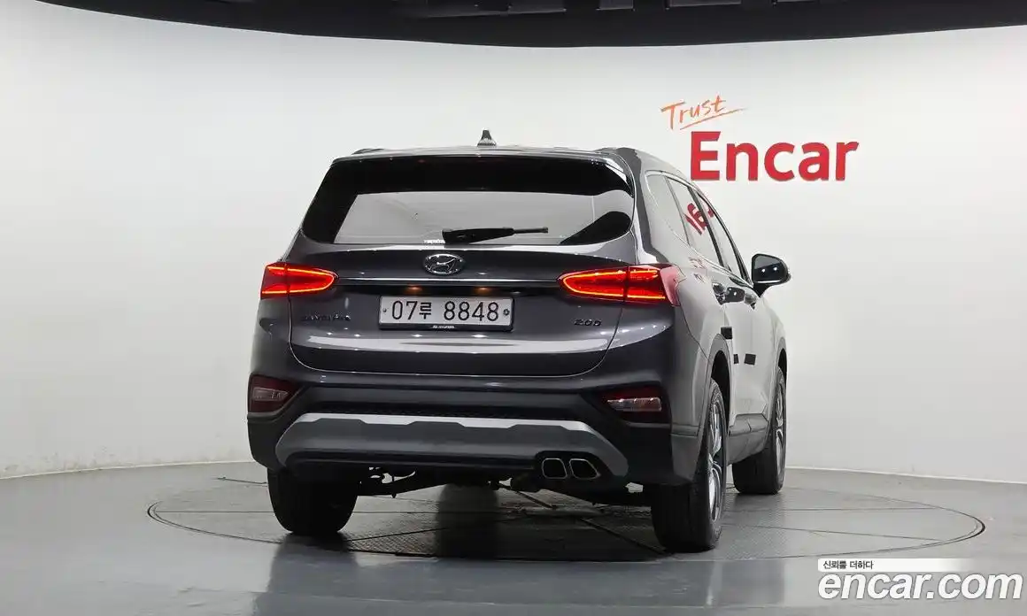 Hyundai Santa Fe 2019 2.0 гидро в Москве, фото 4