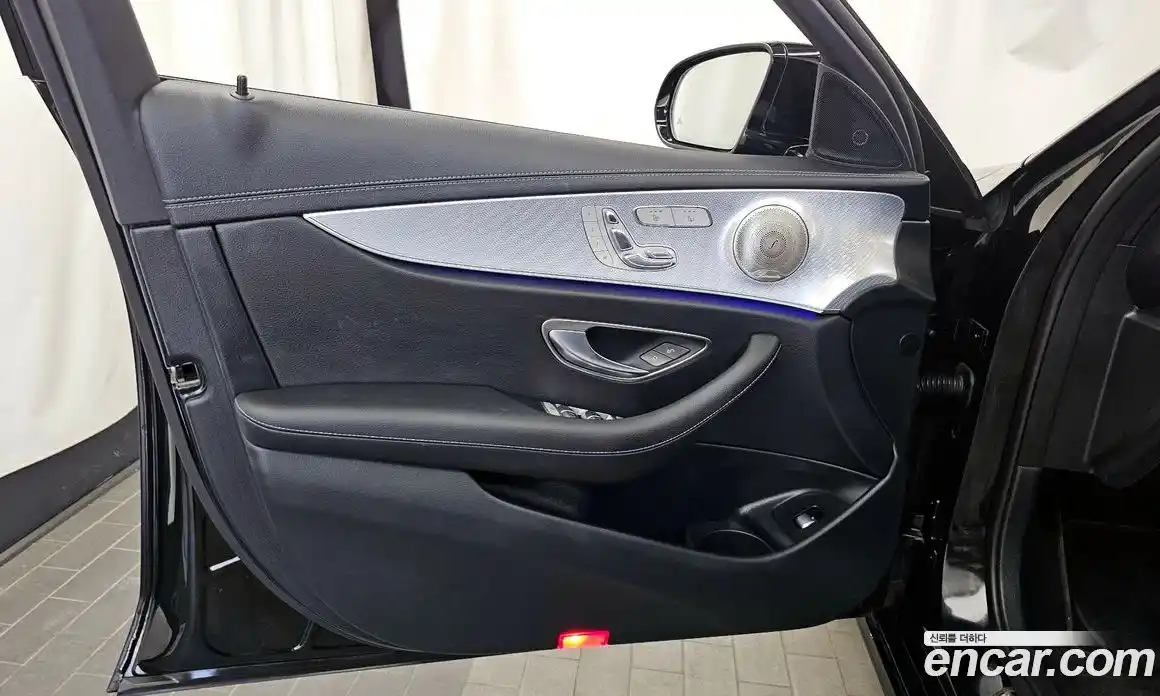 Mercedes-Benz E-Class 2021 2.0 гидро в Москве, фото 14