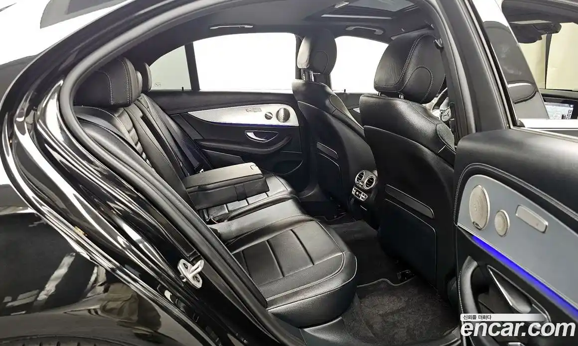 Mercedes-Benz E-Class 2021 2.0 гидро в Москве, фото 18