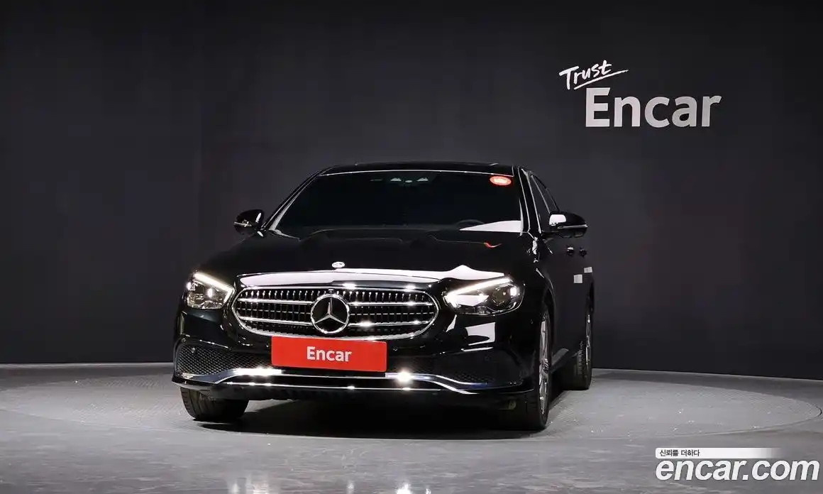 Mercedes-Benz E-Class 2021 2.0 гидро в Москве, фото 3