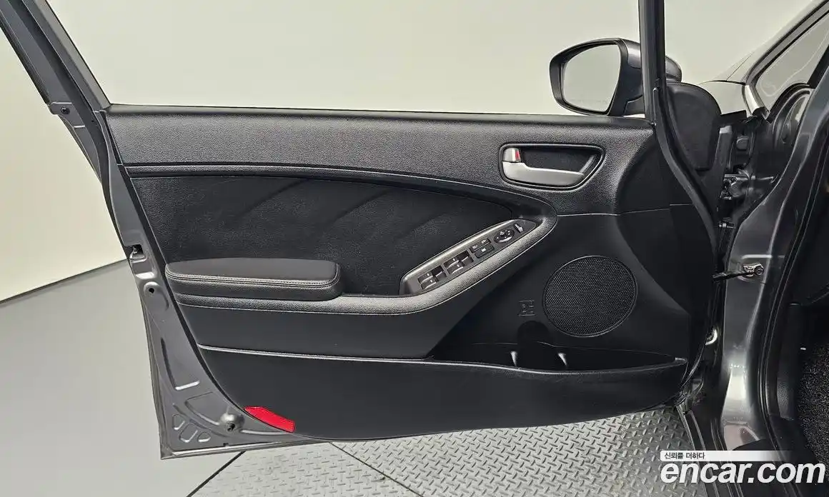 Kia K3 2014 1.6 гидро в Москве, фото 14
