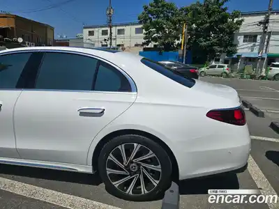 Mercedes-Benz E-Class 2024 2.0 гидро в Москве, миниатюра 3