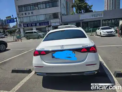Mercedes-Benz E-Class 2024 2.0 гидро в Москве, миниатюра 4