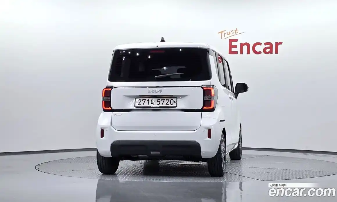 Kia Ray 2023 1.0 гидро в Москве, фото 3