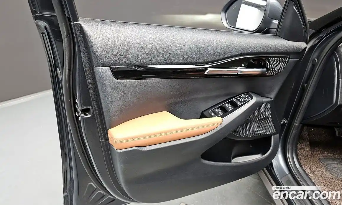 Kia Seltos 2024 1.6 гидро в Москве, фото 14