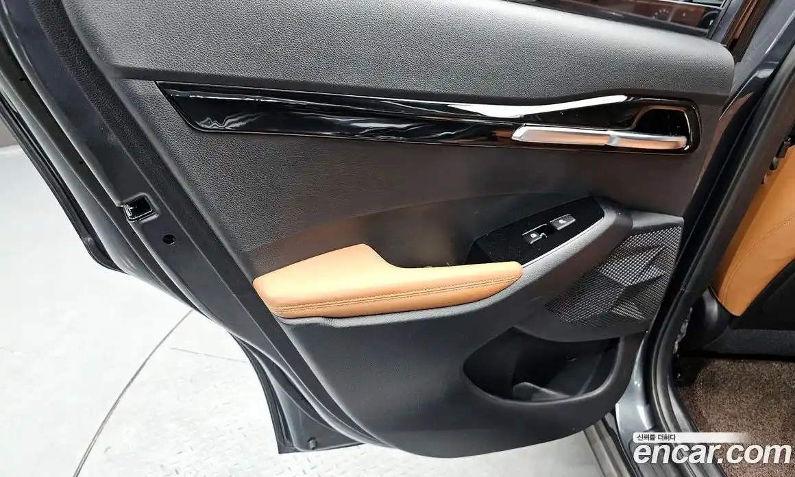 Kia Seltos 2024 1.6 гидро в Москве, фото 15