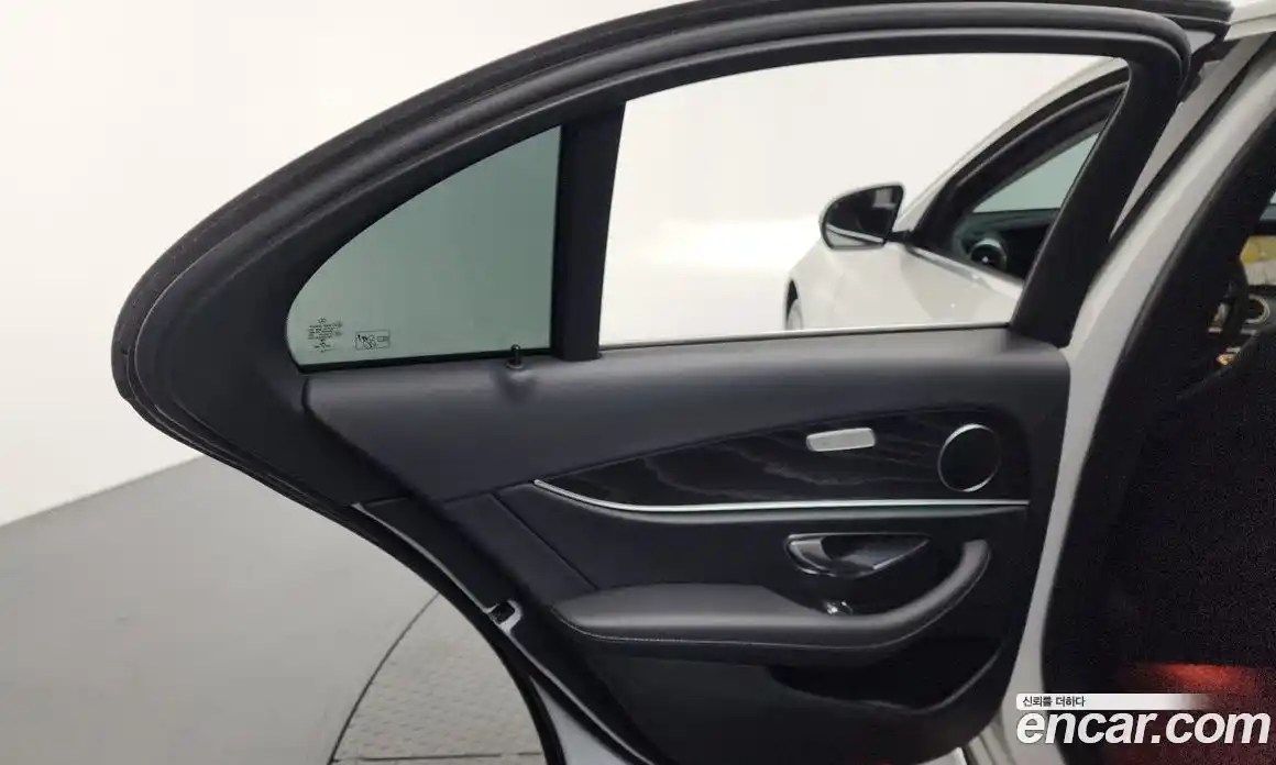 Mercedes-Benz E-Class 2018 1.9 гидро в Москве № 2124465, фото 15
