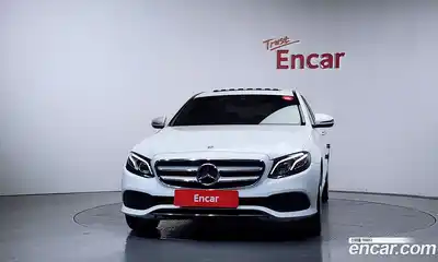 Mercedes-Benz E-Class 2018 1.9 гидро в Москве № 2124465, миниатюра 3