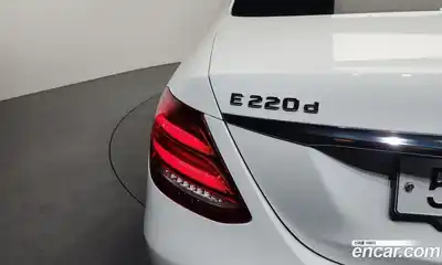 Mercedes-Benz E-Class 2018 1.9 гидро в Москве № 2124465, миниатюра 9