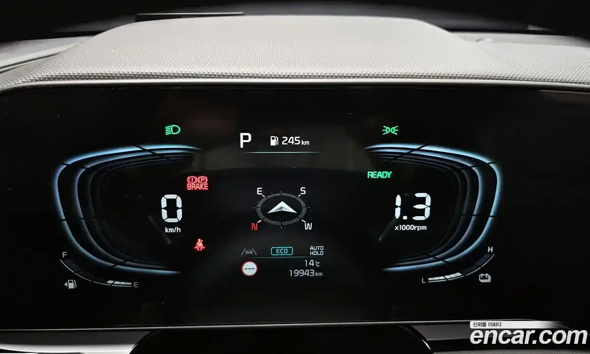 Kia Niro 2025 1.6 гидро в Москве, фото 8
