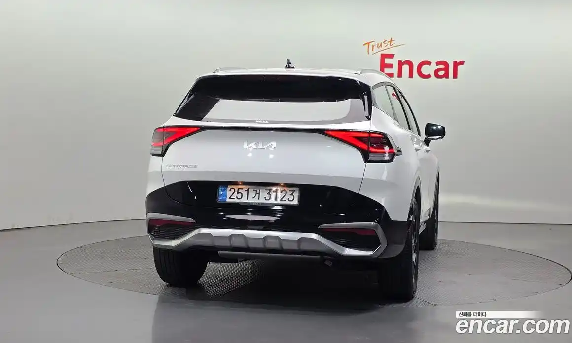Kia Sportage 2023 2.0 гидро в Москве № 2124584, фото 4