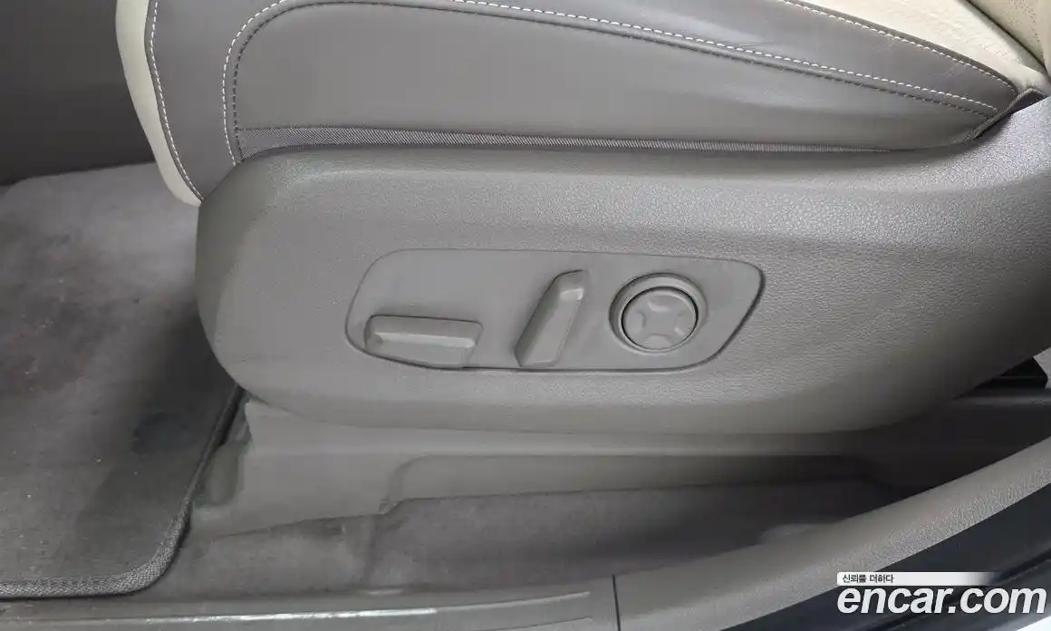 Kia Canival 2021 3.5 гидро в Москве, фото 31