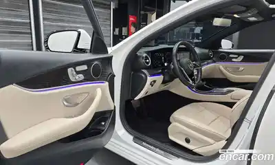 Mercedes-Benz E-Class 2023 2.0 гидро в Москве, миниатюра 10