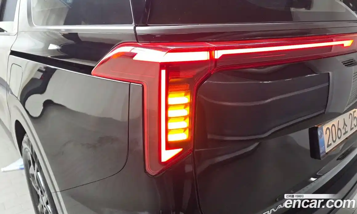 Kia Canival 2025 3.5 гидро в Москве, фото 9