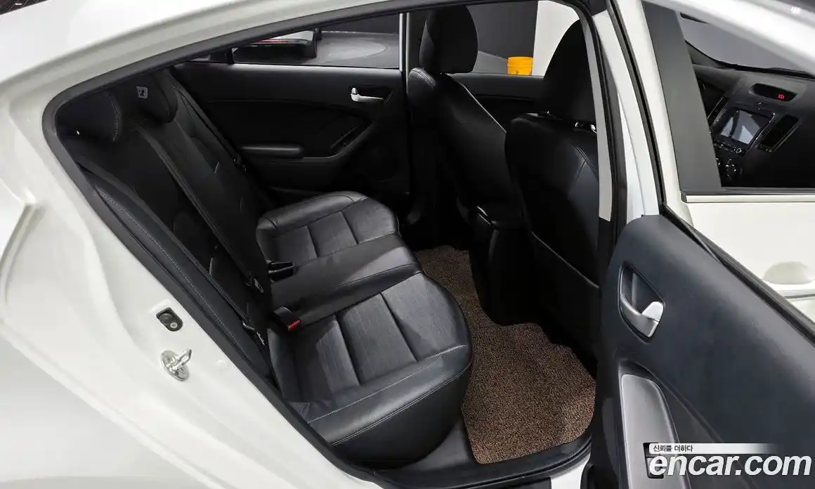 Kia K3 2017 1.6 гидро в Москве № 2124904, фото 17