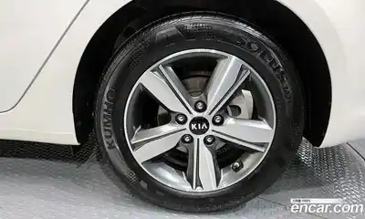 Kia K3 2017 1.6 гидро в Москве № 2124904, миниатюра 7