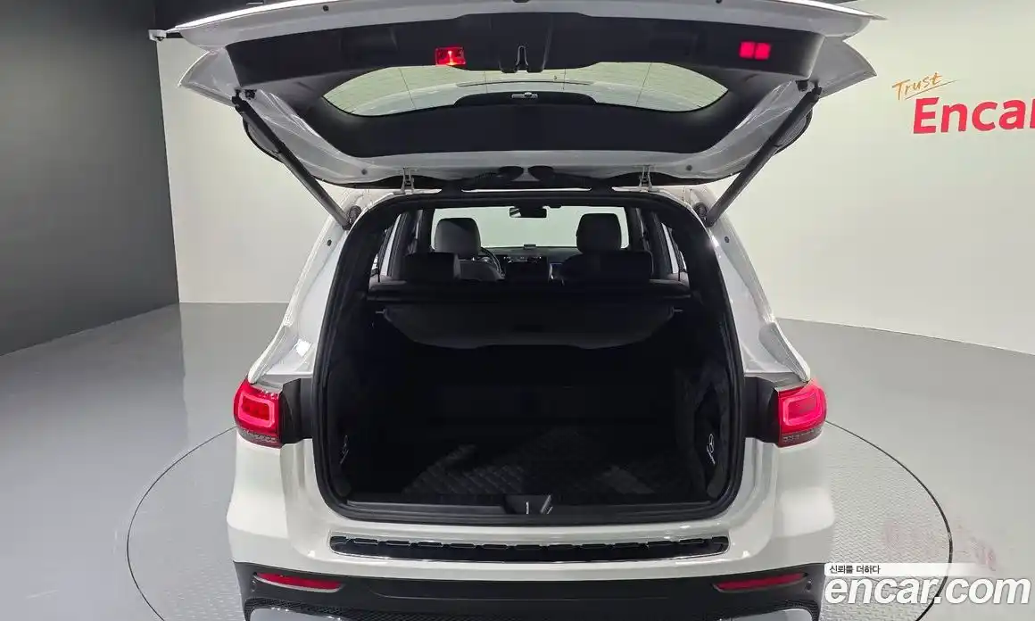 Mercedes-Benz GLB-Class 2020 2.0 гидро в Москве № 2124924, фото 32