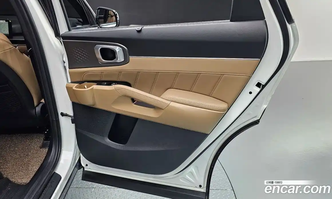 Kia Sorento 2024 1.6 гидро в Москве, фото 15
